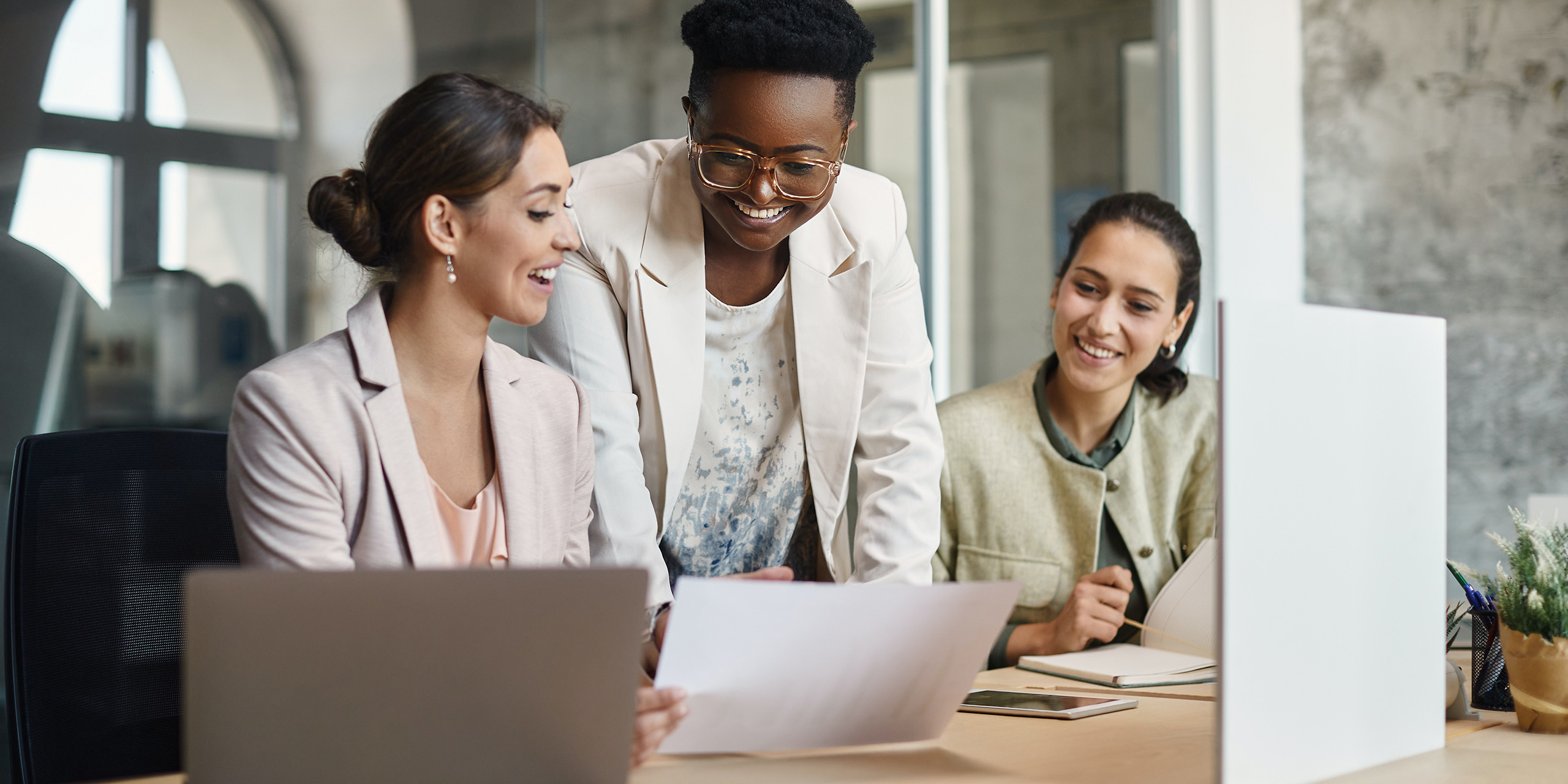 The Non-QM Cash-Out Playbook for Investors in 2025: Refi vs. Closed-End Second Lien